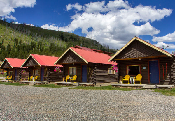 High Country Motel & Cabins - Lodging in Cooke City, Montana